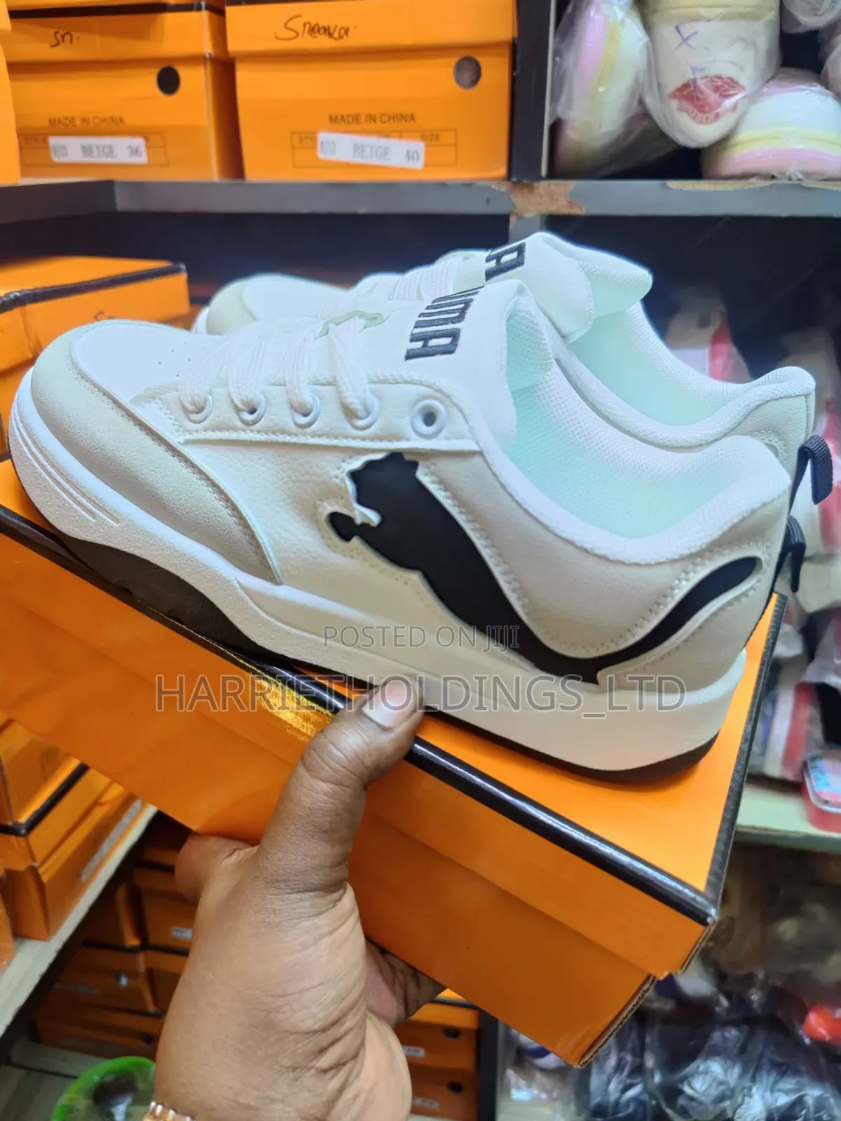 Puma Sneakers