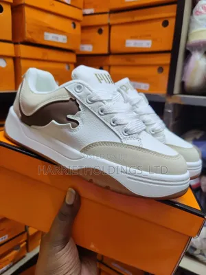 Puma Sneakers