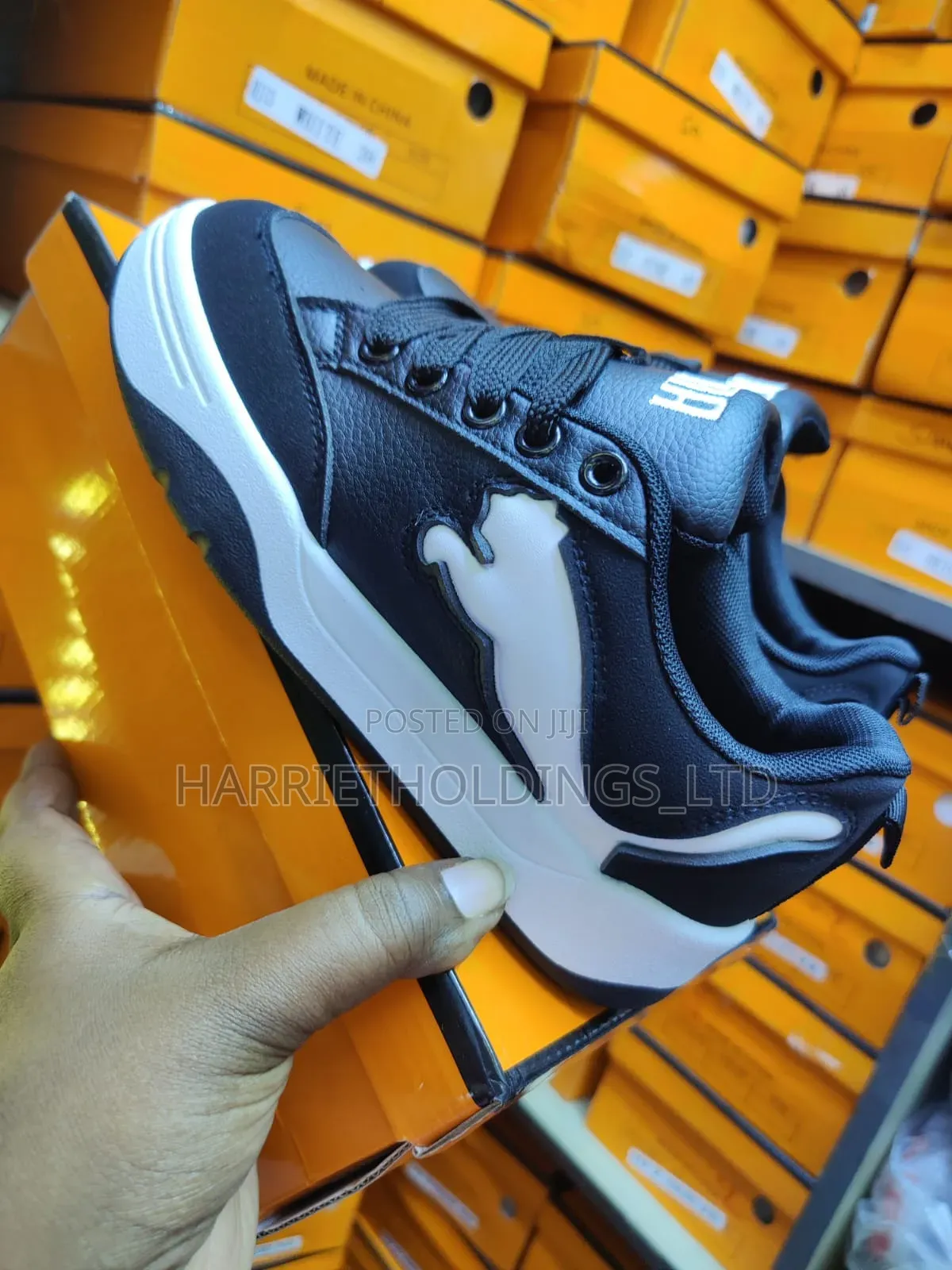 Puma Sneakers