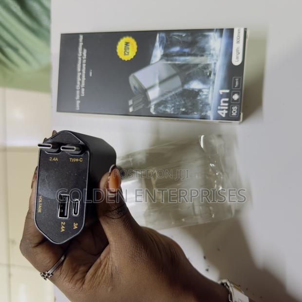 4-in-1 Fast Charging Car Adapter With Led Voltage Display - thumbnail 2