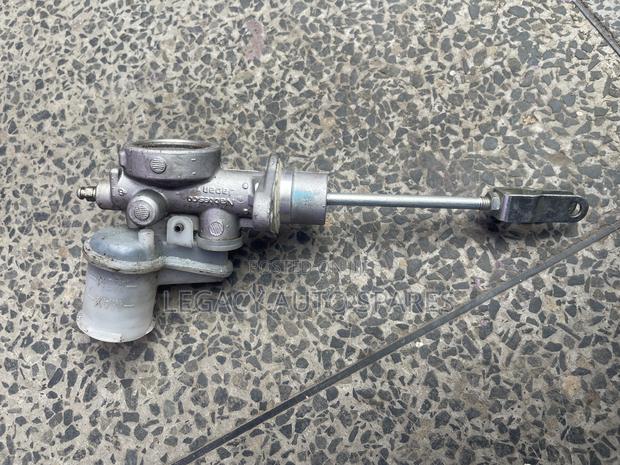 Subaru Sf Master Cylinder - thumbnail 2