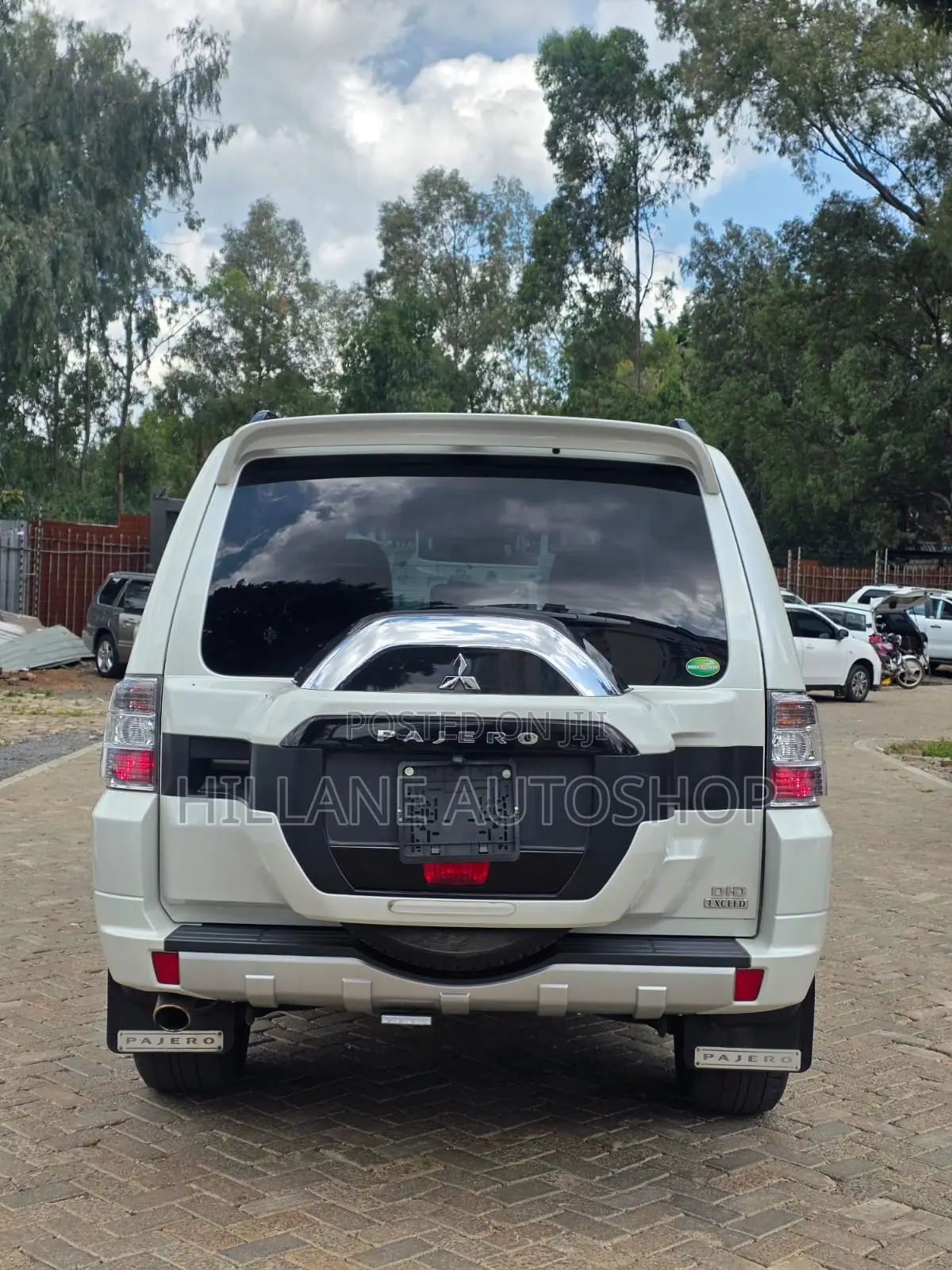 Mitsubishi Pajero V80 3.2 DI-D 2019 White