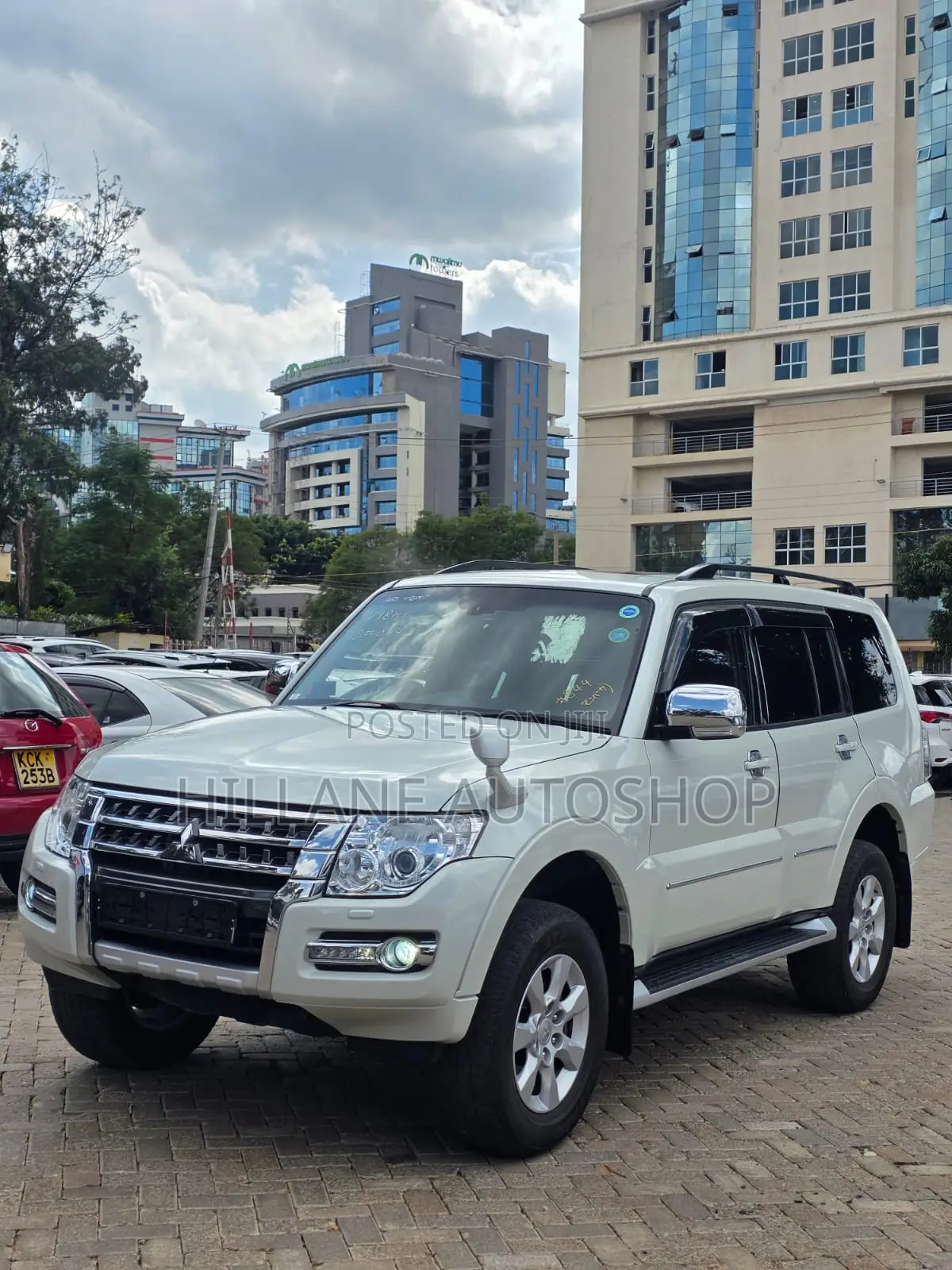 Mitsubishi Pajero V80 3.2 DI-D 2019 White