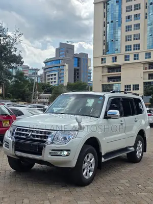 Mitsubishi Pajero V80 3.2 DI-D 2019 White