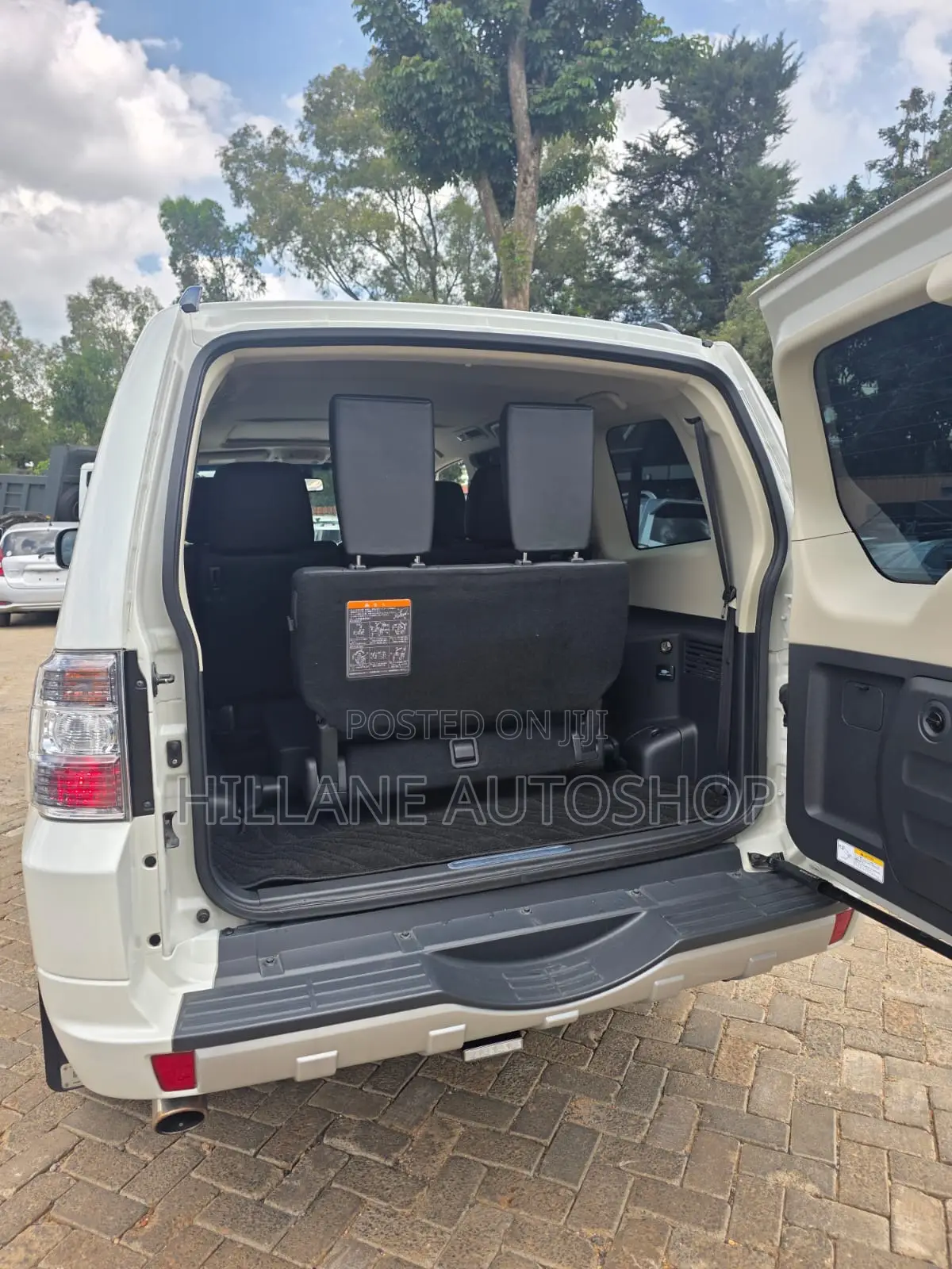 Mitsubishi Pajero V80 3.2 DI-D 2019 White