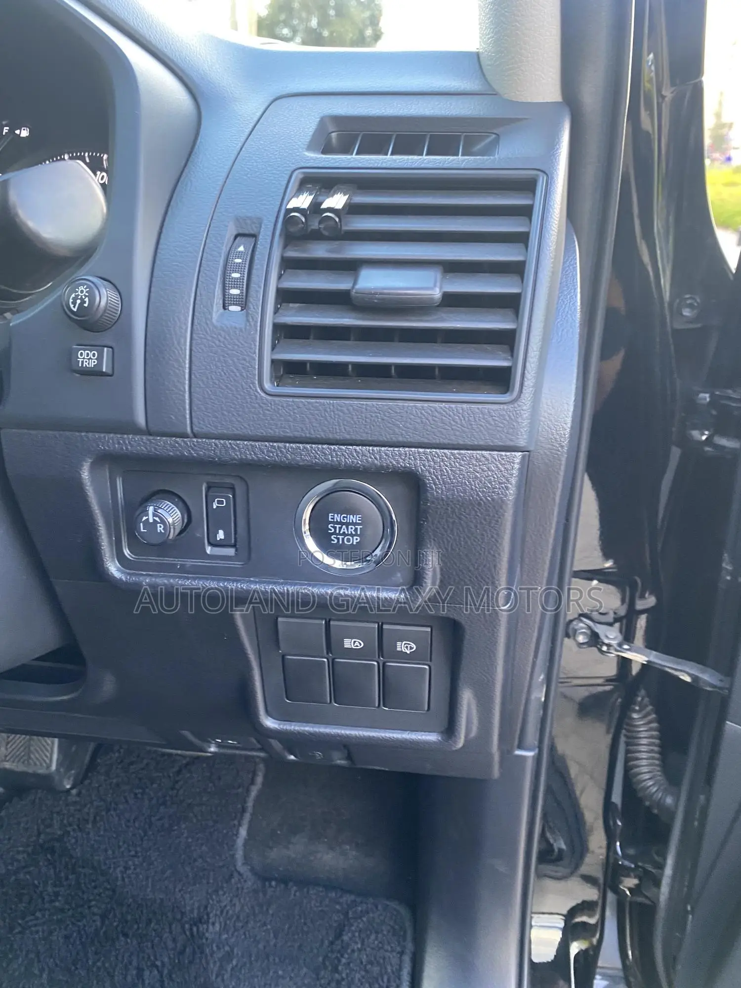 Toyota Land Cruiser Prado 2.7 2019 Black