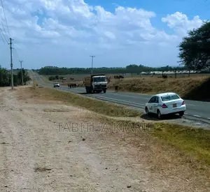 Very Pr1 Acre Touching Isinya-Kiserian Road With Ready Title Deed