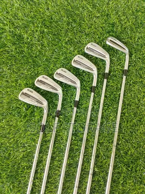 Titleist Ap2 Irons in Steel Shaft (R300 Flex) 5-Pw