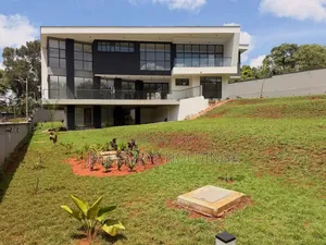 5bdrm Villa in Nyari for sale