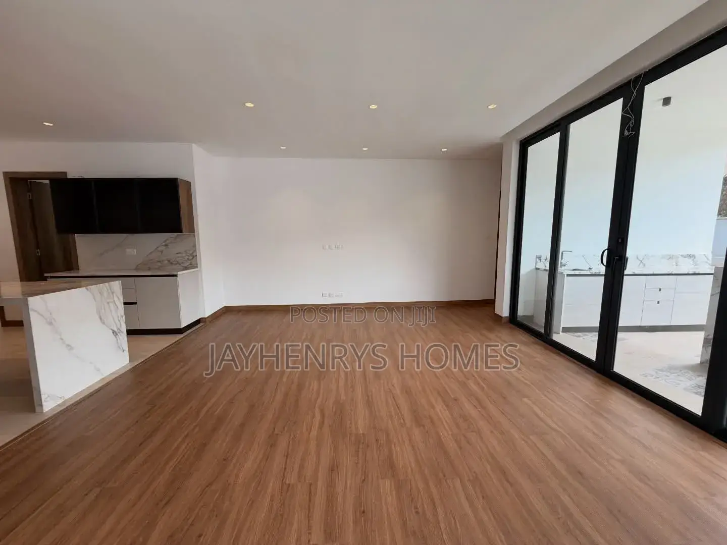 5bdrm Villa in Nyari for sale