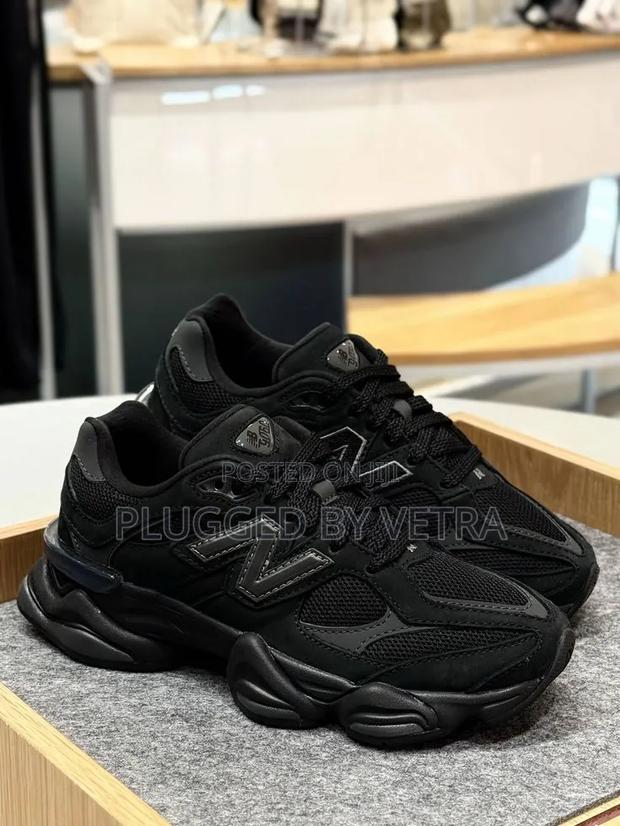 New Balance 9060 "Triple Black" Models. - thumbnail 2