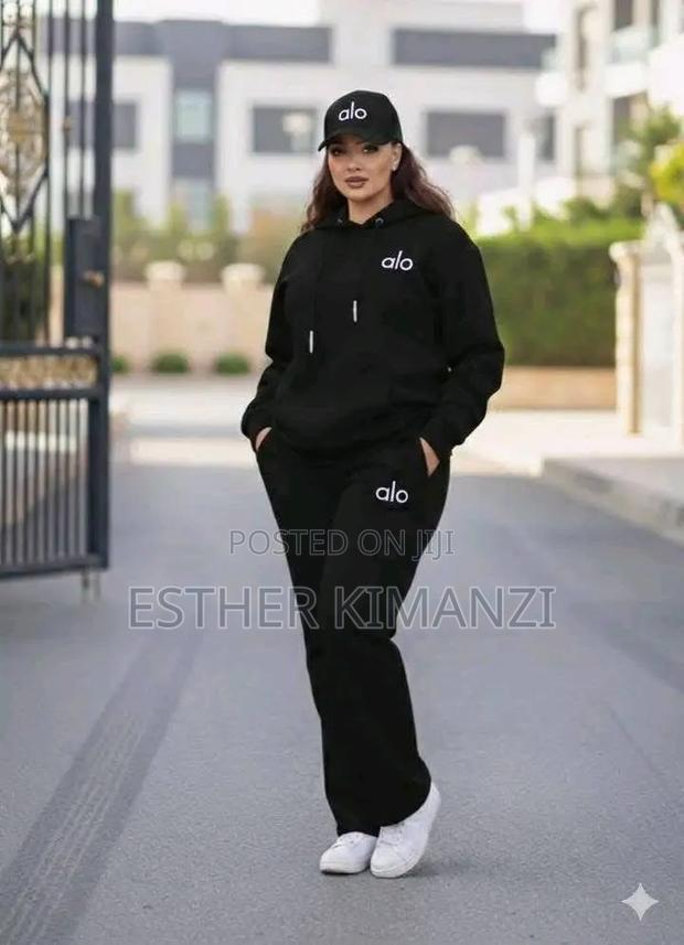 Ladies 2 Piece - thumbnail 2