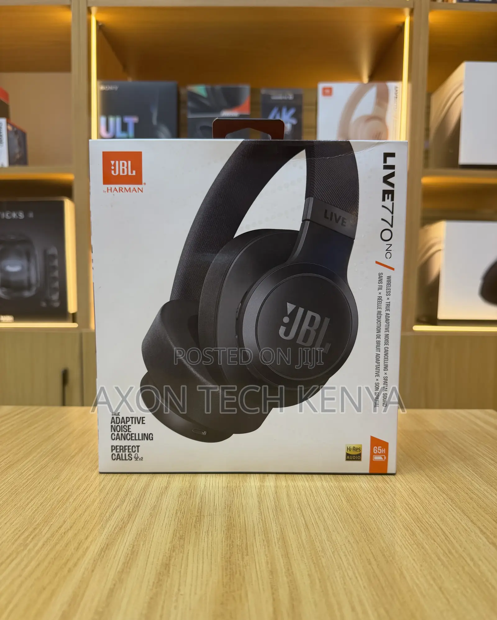JBL Live770