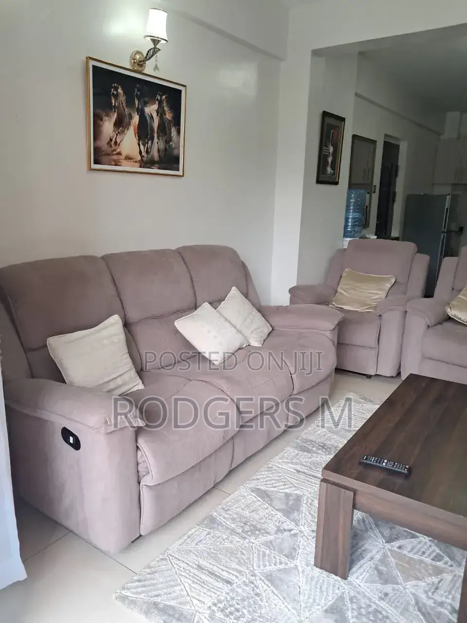 Furnished 2bdrm Apartment in Valley Arcade for rent