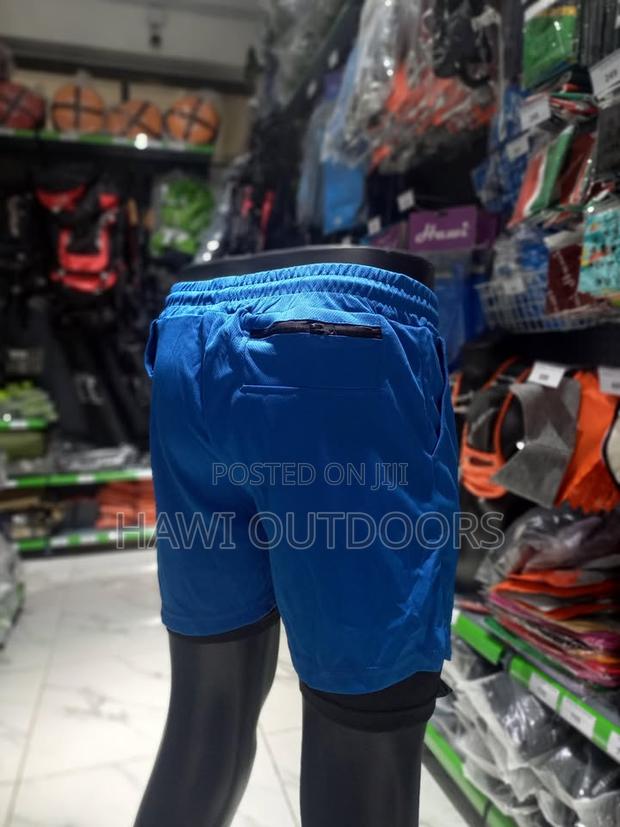 2-in-1 Running Shorts – Built-in Compression Tights - thumbnail 3