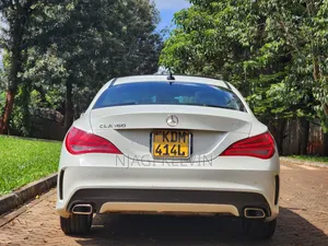 Mercedes-Benz CLA-Class CLA 180 Sedan 2016 White