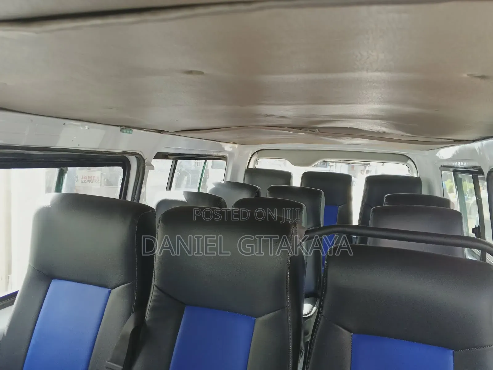 Toyota HiAce 2013 White