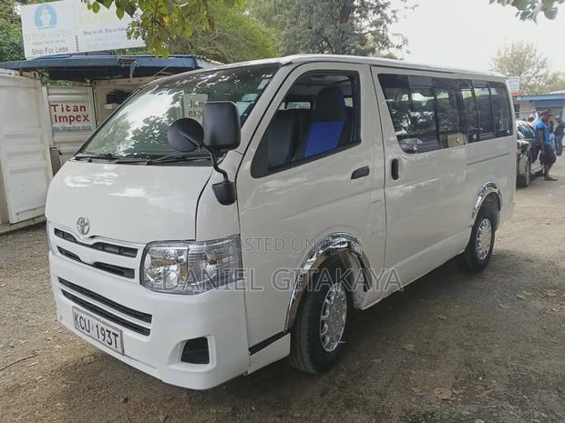 Toyota HiAce 2013 White - thumbnail 9