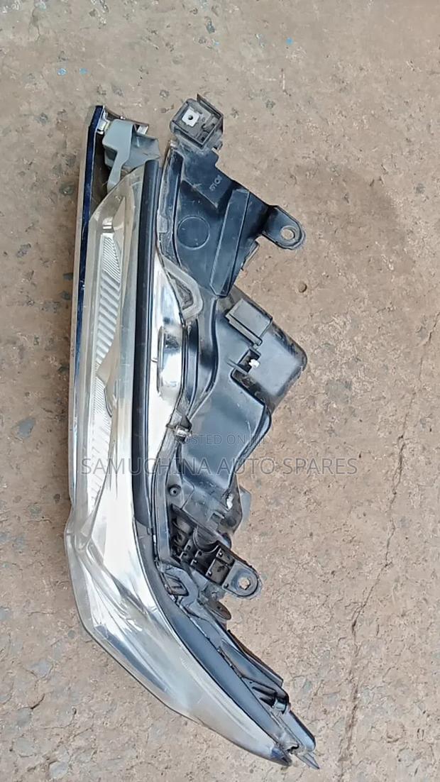 Headlight Landcruiser V8 200 Series Xenon - thumbnail 5