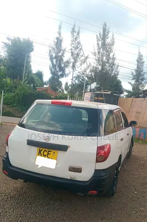 Nissan Advan 2010 White