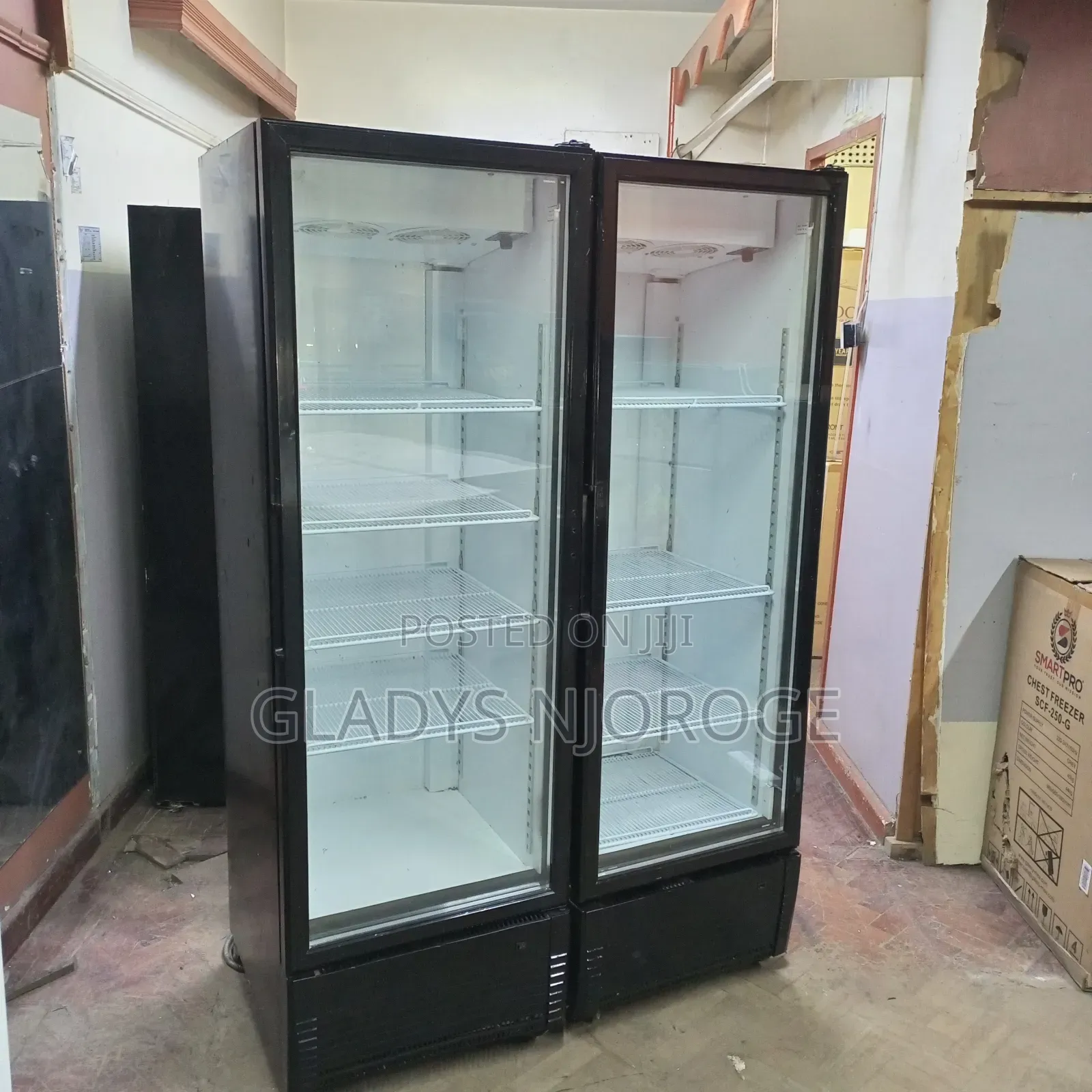 Display Fridge Black4tray Fridge(400l)
