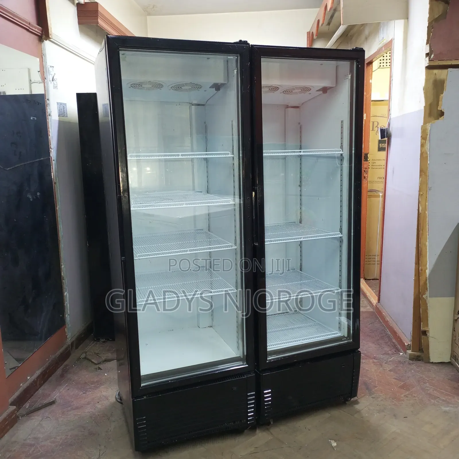 Display Fridge Black4tray Fridge(400l)