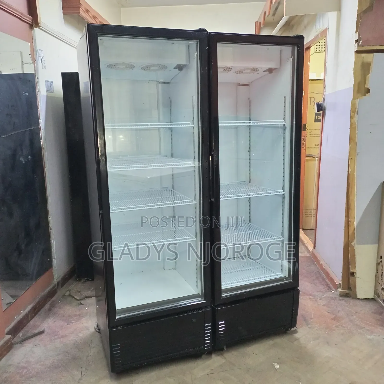 Display Fridge Black4tray Fridge(400l)