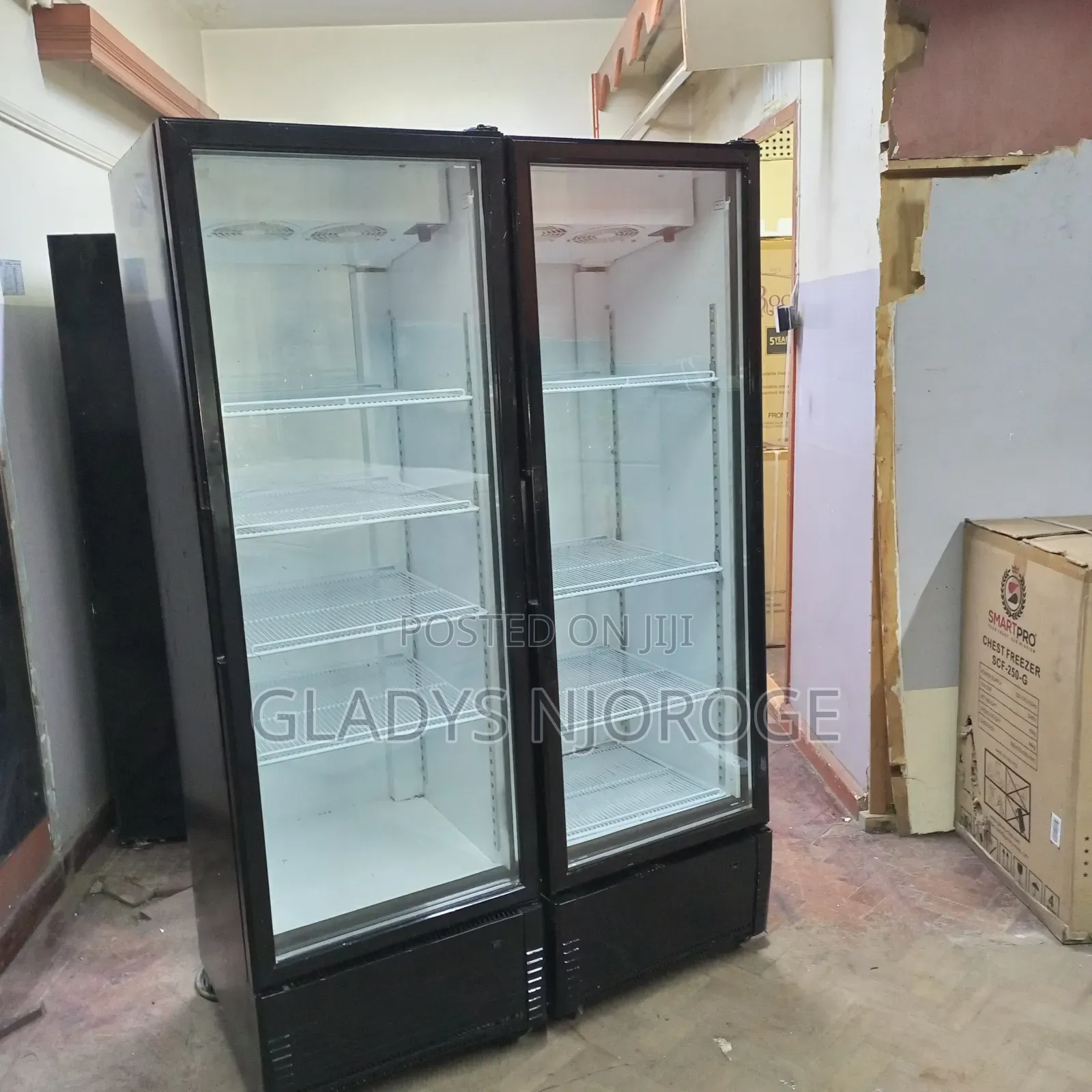 Display Fridge Black4tray Fridge(400l)