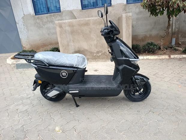 New Motorcycle 2025 Black - thumbnail 2