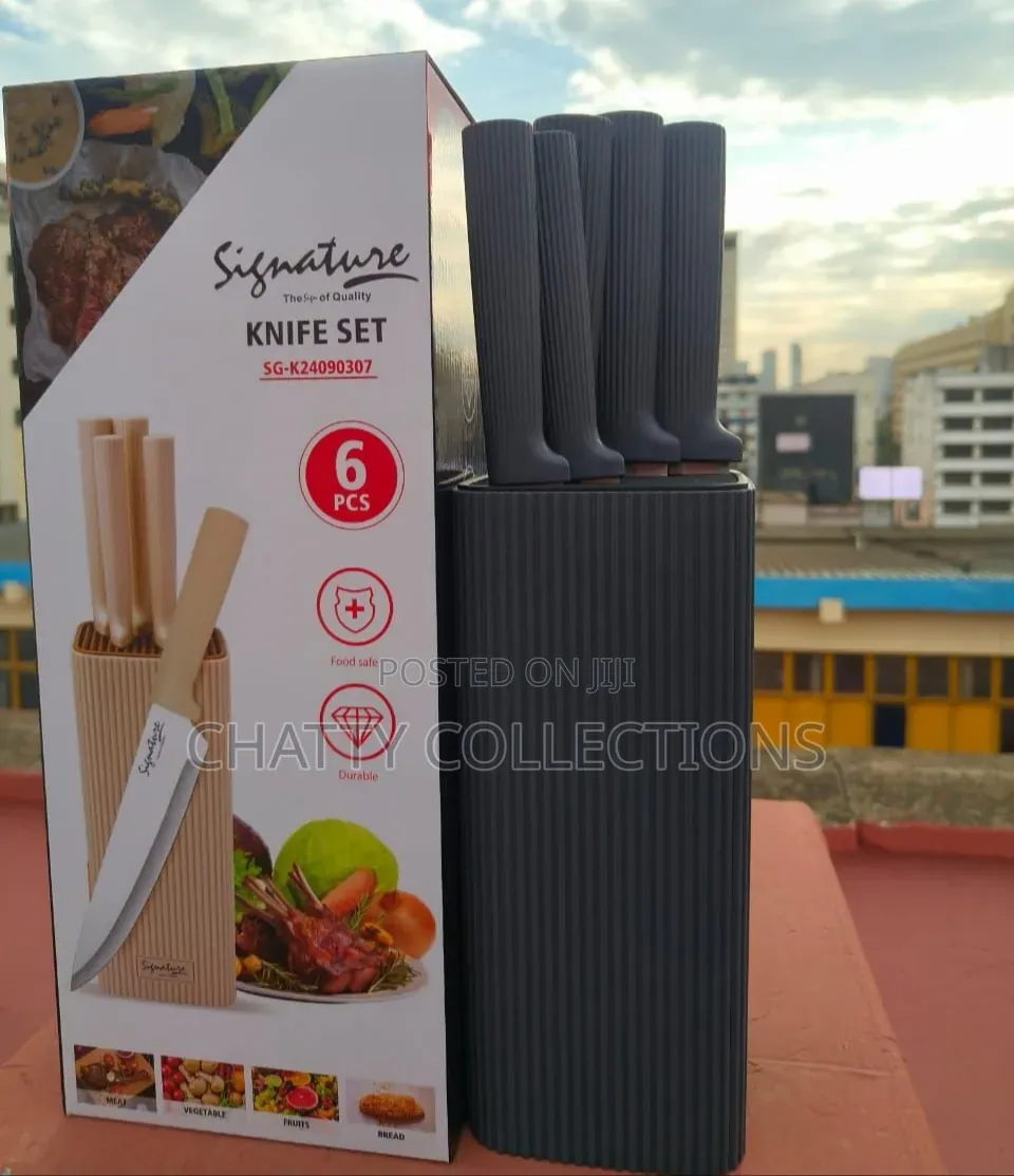 5 PCS Black Signature Knife Set With a Knife Stand