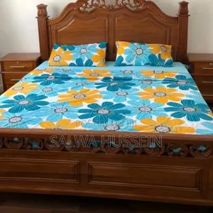 6*6 Mahogany Bed With 2 Side Cabinets And A Mattress