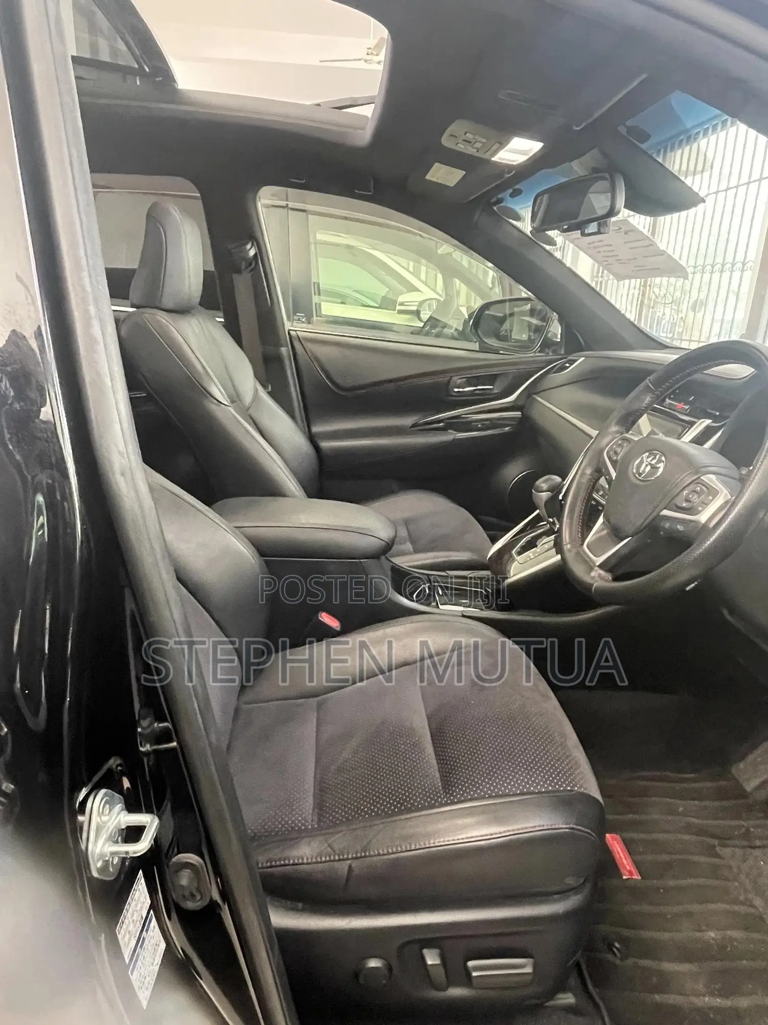 Toyota Harrier 2.0 Turbo 4WD 2019 Black