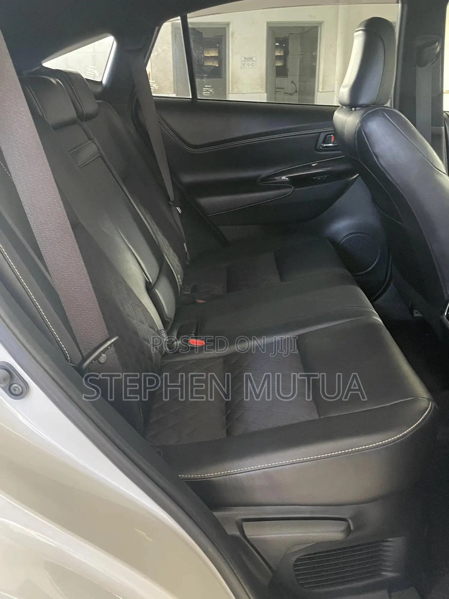 Toyota Harrier 2.0 2019 White