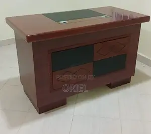 Executive Desks : Corporate Executive Office Table