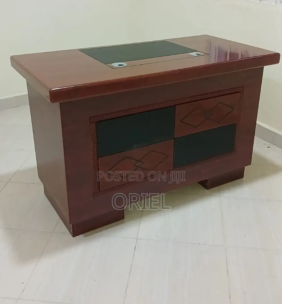 Executive Desks : Corporate Executive Office Table