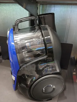 Samsung Bagless Canister Vacuum Cleaner Sc18m2120sb
