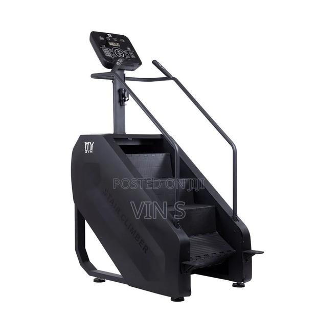 Stairmaster*Staírmaster^Stairmastěr) Stairmastėr