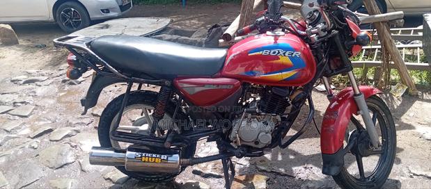 Bajaj Boxer 125 2022 Red
