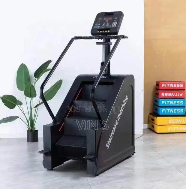 Stairmasters Stairmills|Stairmãsters Stâirmills<Stairmastèrs Stairmìll
