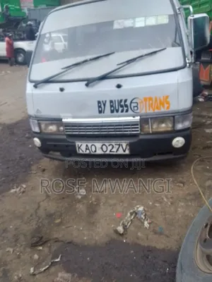 Nissan Caravan (Urvan) 1991 White