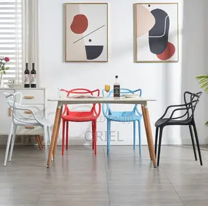 Home Chairs : Indoor/Outdoor Stackable Plastic Chair