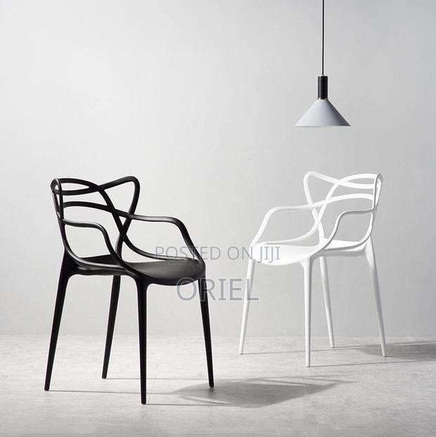 Home Chairs : Indoor/Outdoor Stackable Plastic Chair - thumbnail 11