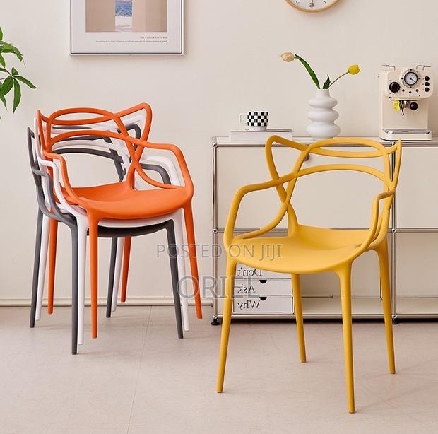 Home Chairs : Indoor/Outdoor Stackable Plastic Chair - thumbnail 19