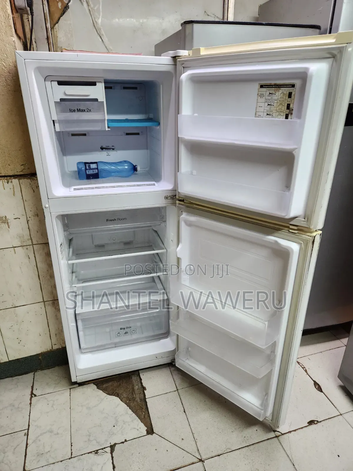 Inverter 300litres Clean Samsung Fridge