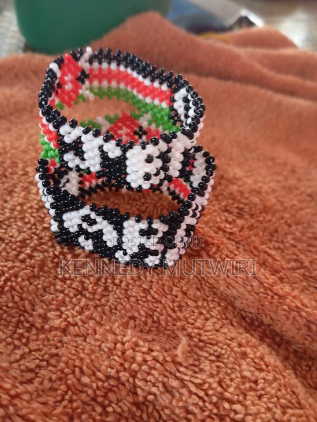 Kenya Beaded Bracelet Customized With You Name - thumbnail 3