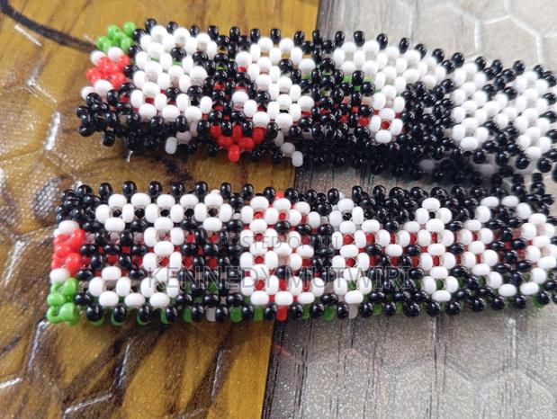 Kenya Beaded Bracelet Customized With You Name - thumbnail 4