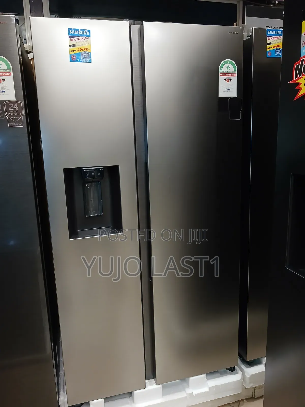Samsung 635ltrs Side by Side Refrigerator Rs70f65k3tut