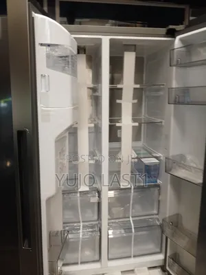Samsung 635ltrs Side by Side Refrigerator Rs70f65k3tut