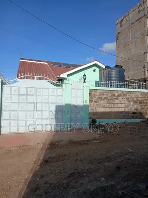3bdrm Bungalow in Kangundo Road,, Njiru for sale