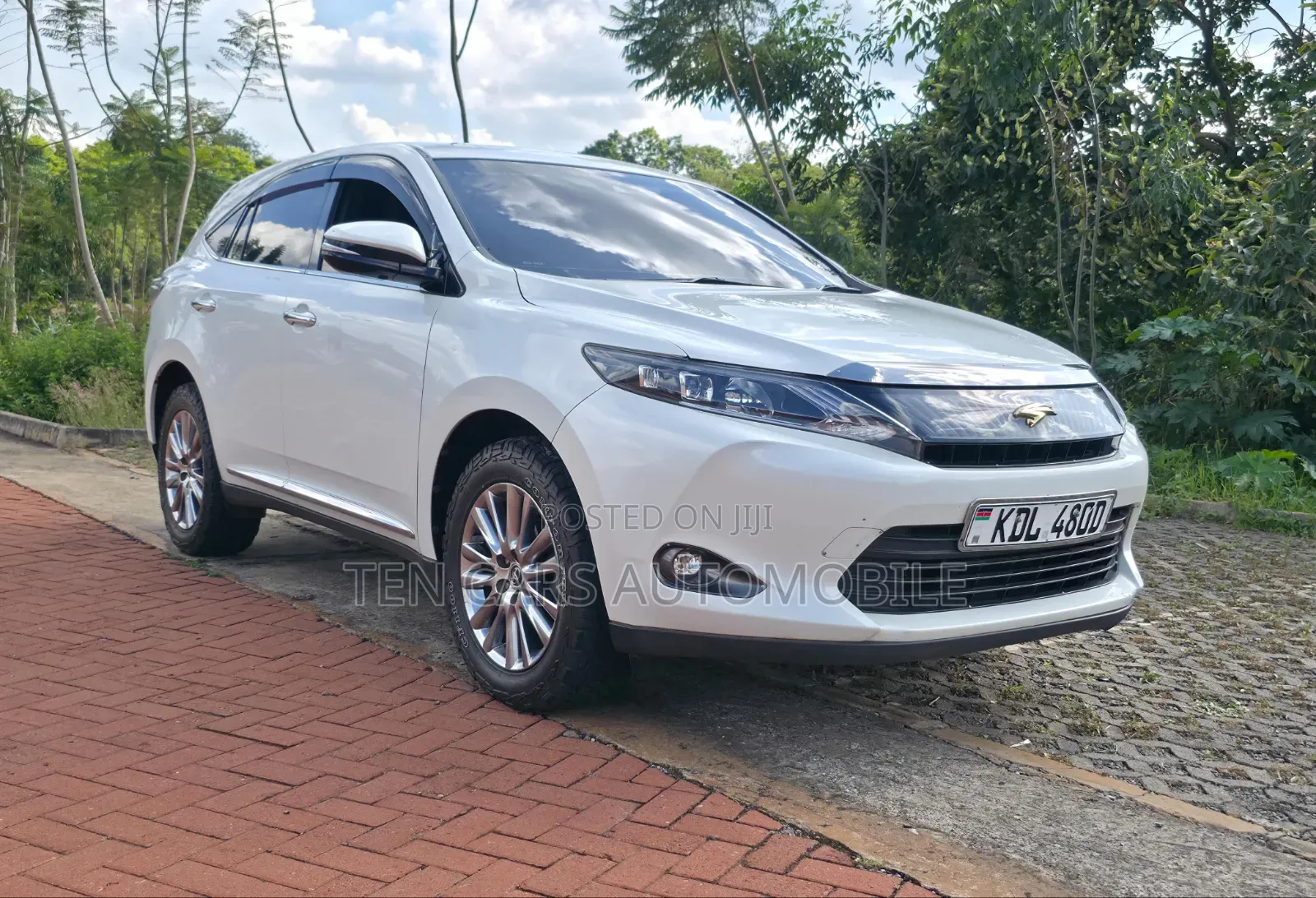 Toyota Harrier 2016 White